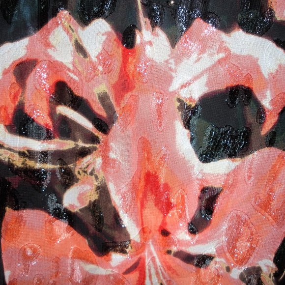 Guess flowered blouse w/Bell sleeves - SZ L - Picture 5 of 6